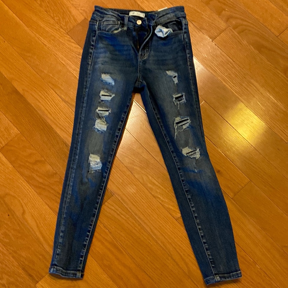 KanCan Signature Jeans